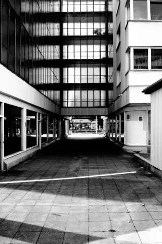 GEOMETRIES — III · 06